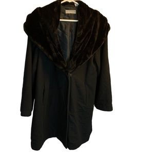 Liz Claiborne Black Faux Fur Collar Long Pea Coat. Size Large.